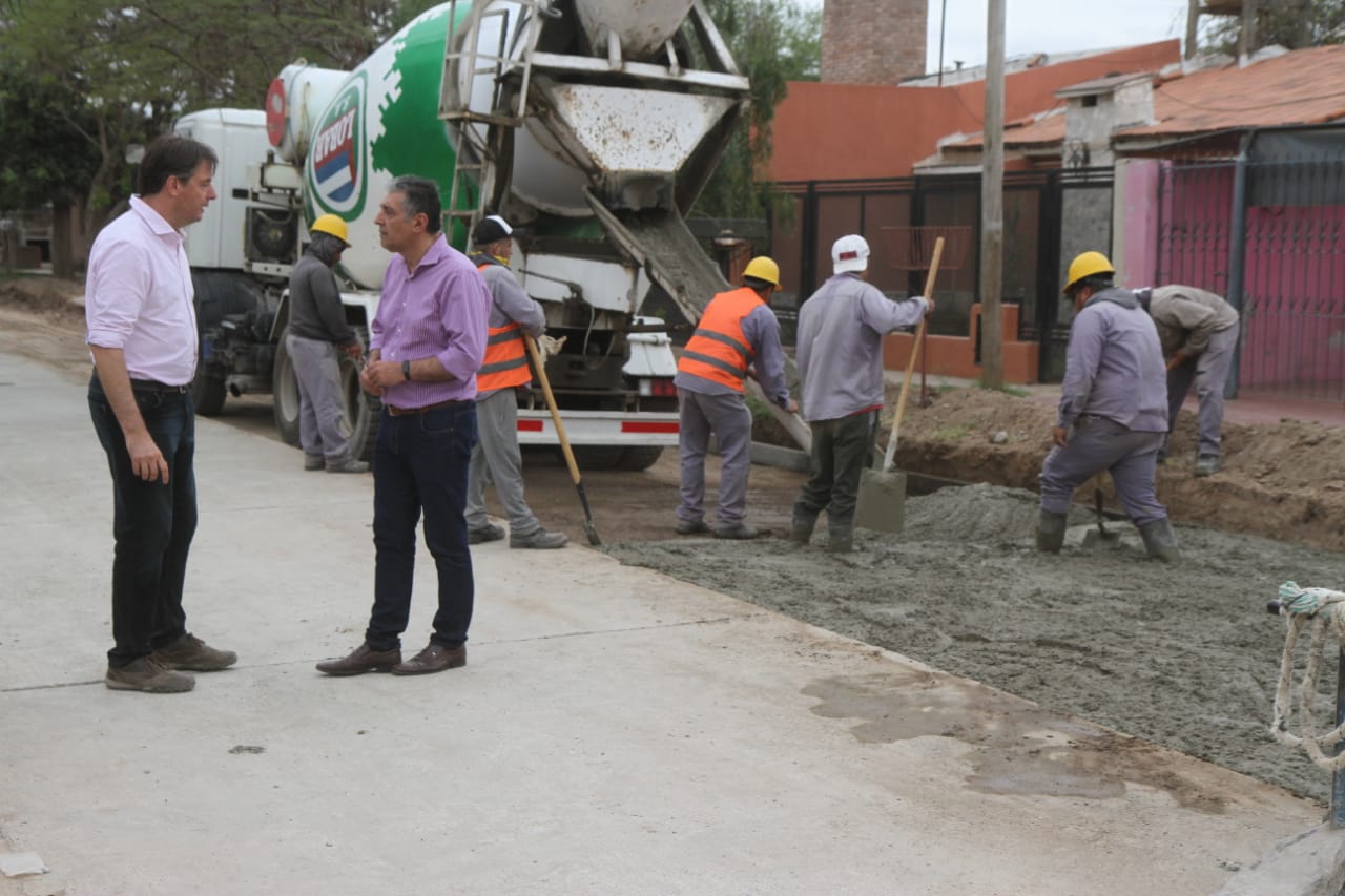 Avanza La Obra De Pavimentaci N De Metros Lineales En El B Primero