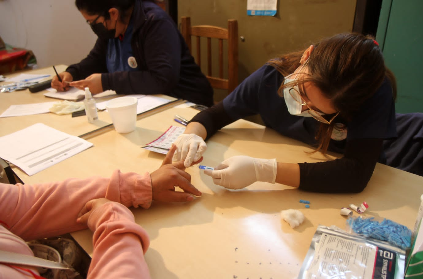 Continúan realizando test gratuitos de HIV en el CIC San Carlos